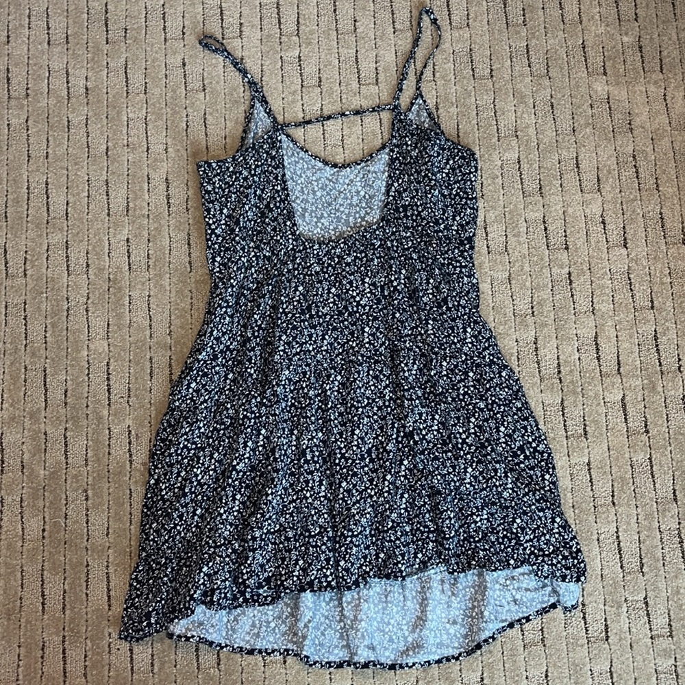 Navy and white floral tiered babydoll dress - Picture 2 of 2